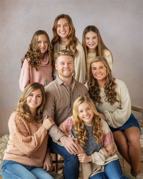 captured family .